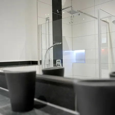 Neu Mont Royal Suiten 2 Bis 4 Personen Traben-Trarbach Esterno foto